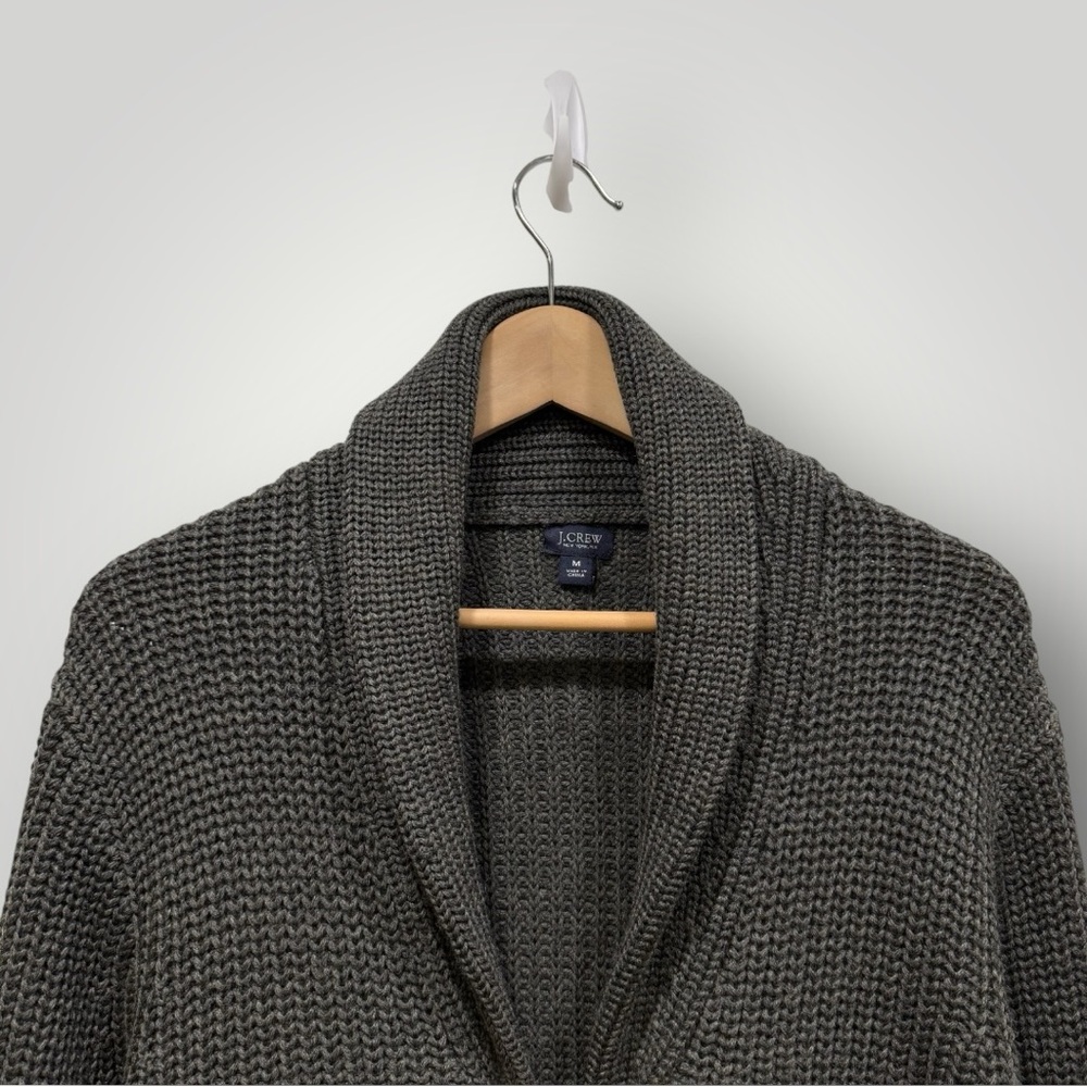 J. Crew Chunky 100% Wool Ribbed Toggle Closures Shawl Collar Cardigan Sz M Green - Picture 2 of 10